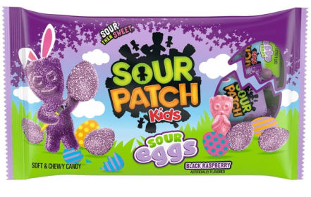 SOUR PATCH KIDS Sour Eggs Soft & Chewy Easter Candy, 18 Snack Packs